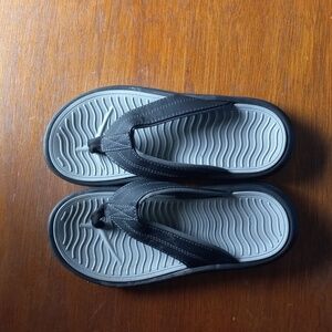 Sandals for men size 8